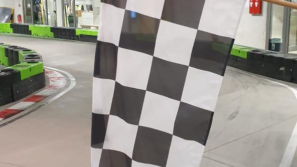 Diese Flagge singalisiert das Ende eines Rennens