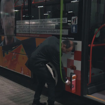 Tag eines Busfahrers in Osnabrück - Kontrolle des Busses