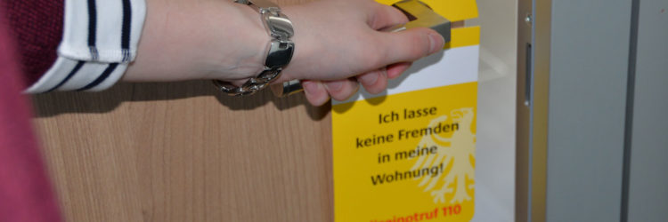 Türschild Trickbetrug