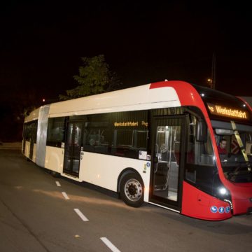 Anlieferung E-Bus