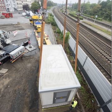 Aufstellen Trafogebäude Hauptbahnhof